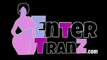 Redare Bărbați sexy se masturbează cu femei trans sexy cu prada mare